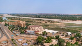 الجزائر تدرس مشروع إنجاز محطة لتوليد الكهرباء في النيجر