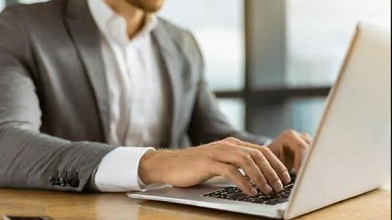 كيف تحصل على عمل في الخارج؟