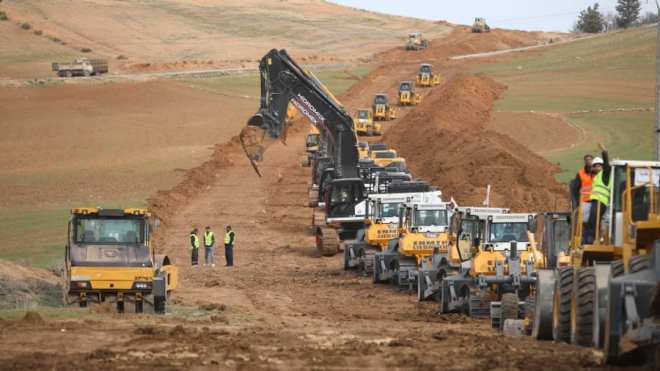 انطلاق أشغال المقطع الأوسط من خط السكة الحديدية المنجمي الشرقي