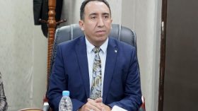 إنتاج صيدلاني: حاجي يستقبل ممثلين عن الشركاء الإجتماعيين ومهنيي القطاع