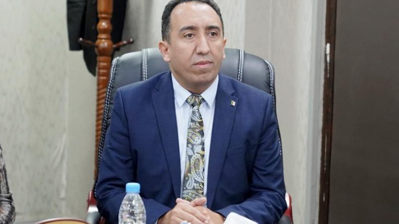 إنتاج صيدلاني: حاجي يستقبل ممثلين عن الشركاء الإجتماعيين ومهنيي القطاع