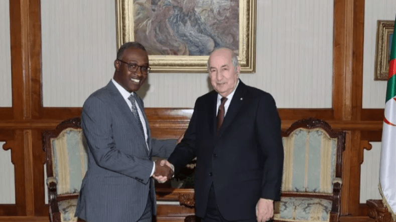 الرئيس تبون يستقبل رئيس المجلس الأعلى للشباب