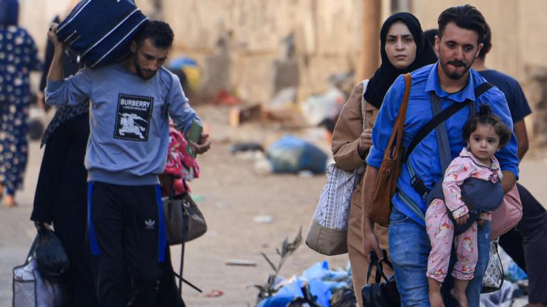 تقرير.. انخفاض مخيف في عدد سكان غزة نهاية 2024