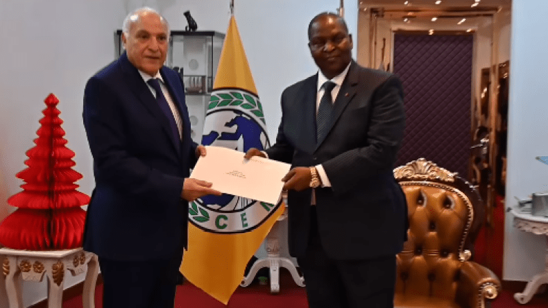 عطاف يسلم رسالة خطية من الرئيس تبون إلى رئيس جمهورية إفريقيا الوسطى