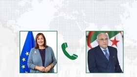 عطاف يتحدث هاتفيا مع مسؤولة بالاتحاد الأوروبي  