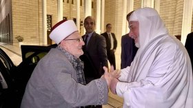 خطيب المسجد الأقصى في زيارة إلى الجزائر