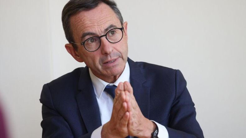 بشأن اعتقال مؤثر جزائري.. النيابة العامة في باريس توبخ وزير الداخلية