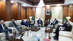عرقاب يستقبل وفد الاتحاد الوطني للمستثمرين في محطات الخدمات والوقود
