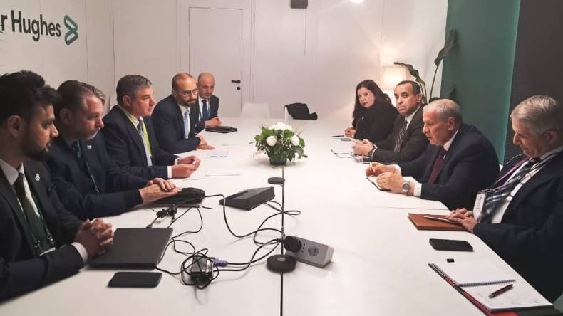 مباحثات بين “سونلغاز” و “بيكر هيوز” لصناعات التوربينات الصغيرة في الجزائر