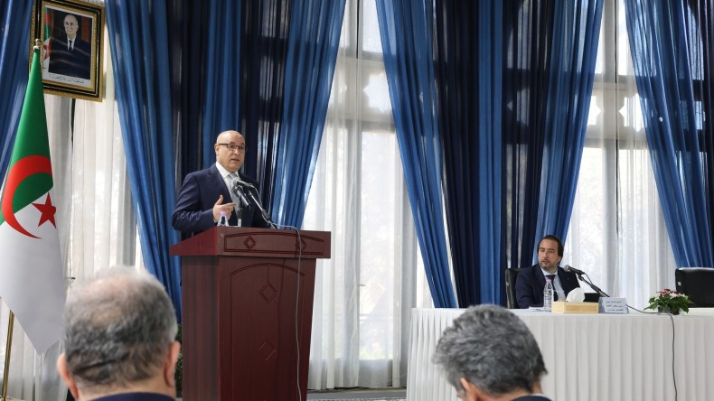 وزير التجارة يدعو المتعاملين الاقتصاديين لإقامة شراكات مع “ماقرو”