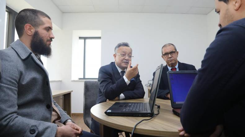 بداري يدشّن المجمع البحثي الخاص بتصميم الرقائق الإلكترونية