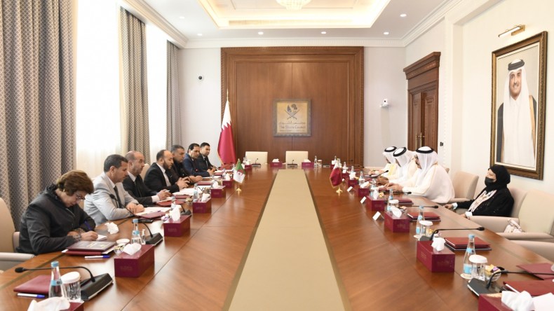 وفد من رجال الأعمال القطريين قريبا في الجزائر