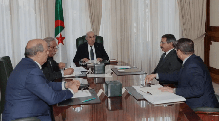 Allocation touristique : Le président Tebboune réunit plusieurs hauts responsables