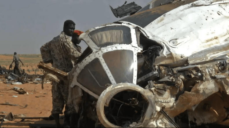مقتل 46 شخصاً على الأقل بتحطّم طائرة نقل عسكرية في السودان