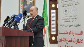 مراجعة شاملة لقانون الأوقاف وجرد كلي للأملاك بالولايات