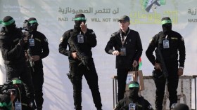 لهذا السبب أعطت كتائب القسام هديّتين للأسير كيث سيغال!