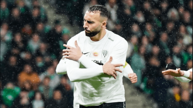 عبدلي ضمن التشكيلة المثالية في الدوري الفرنسي