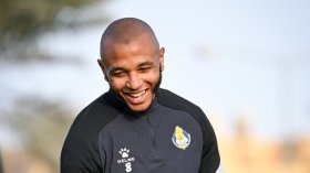 بِالفيديو: براهيمي يبصم على ثلاثية تسجيلا وتمريرا