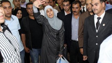 هل ضاع حلمُ أحلام؟