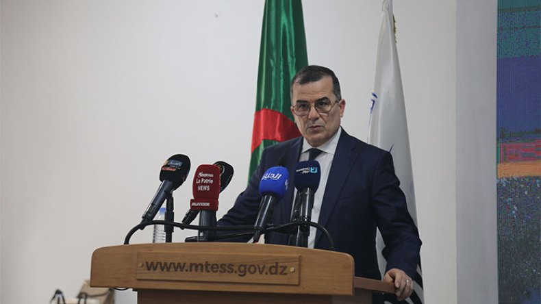 وزير العمل يؤكد على تفادي الشروط التعجيزية في التوظيف