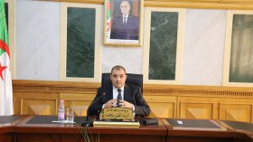 تجفيف منابع الفساد والتصدي للتلاعب بالأسعار والسوق