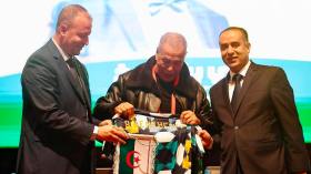 “الفاف” تُكرّم شخصيات رياضية