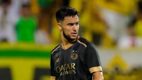 بِالفيديو: طرد آدم الوناس