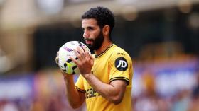 مدرب ولفرهامبتون يُطالب آيت نوري بِتأدية هذا الدور