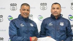 استقالة المدرّب الذي يُشرف على فريقَين في كل موسم!