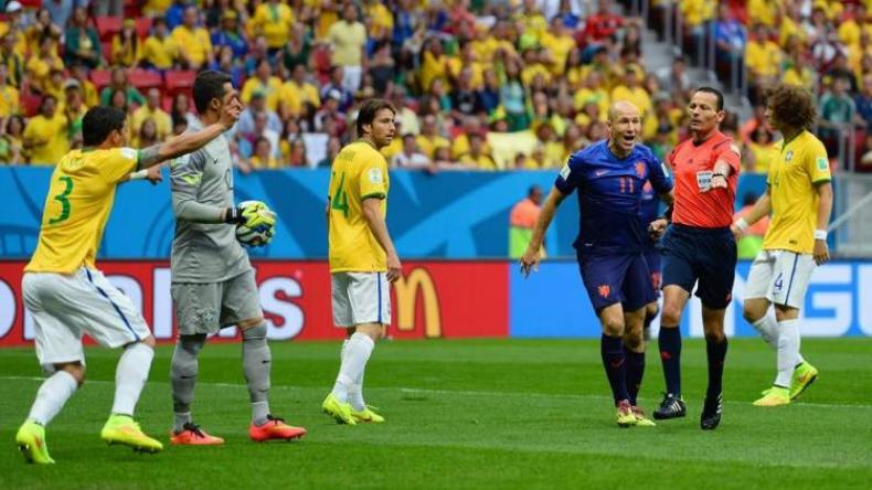 اتحاد الكرة التونسي يستعين بخدمات الحكم حيمودي