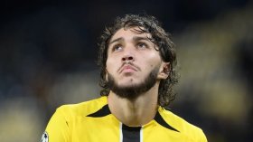 حجام يُهدي فوزا ثمينا لِيانغ بويز