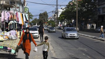 غزة تستأنف حياتها