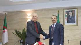 من هو عبد الكريم بو الزرد الذي تسلم مهامه على رأس وزارة المالية؟