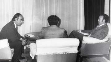 ماذا وراء العبث بالتاريخ ؟