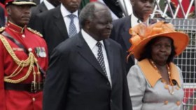 خديجة بن قنة تنشر فيديو طريف للرئيس الكيني الراحل مواي كيباكي