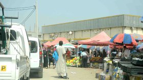 تهافت الجزائريين على الأسواق يخنق الطرقات والشوارع قبيل رمضان