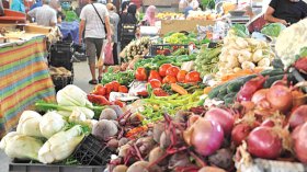 التزام جُزئي… وحماية المستهلك تدعو إلى تشديد الرقابة بدْءا من أسواق الجملة