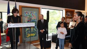 فرنسا في نجدة محميتها المغربية بعد التفاف الحبل على الرقبة 