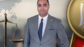 أستاذ قانون دولي: “غزة أرض فلسطينية ومصر لن تقبل المساومة”