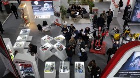 350 مشارك في معرض “خدمات ما بعد بيع السيارات والنقل”