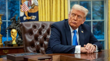 Trump accuse Zelensky d’avoir démarré la guerre!