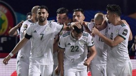 بن ناصر: محرز أفضل لاعب لعبت معه