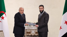 عطاف يُسلم رسالة الرئيس تبون لنظيره السوري