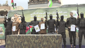 أزعجته حالة الأسرى الصهاينة.. هل يرى ترامب بعين واحدة؟