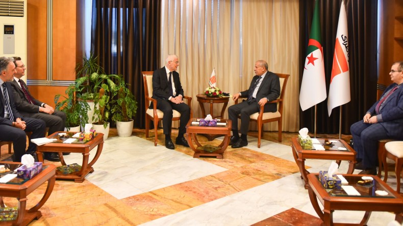 سوناطراك تدرس فرص جديدة للشراكة مع الإيطالي “إينال غلوبال ترايدنغ”