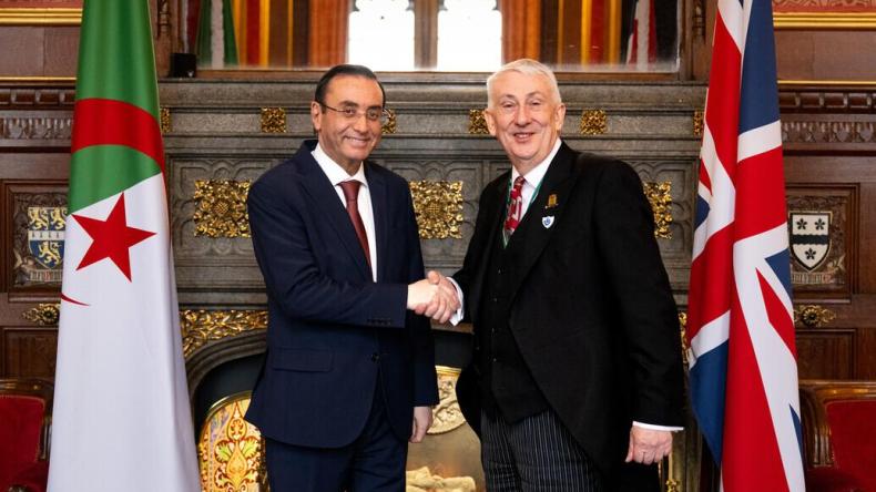 رئيس مجلس العموم البريطاني يؤكد على أهمية الجزائر كشريك للمملكة المتحدة