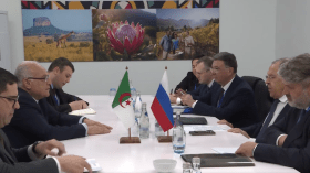 عطاف يبحث مع لافروف تطورات الأوضاع في منطقة الساحل