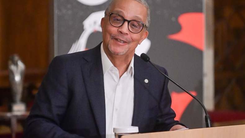 ياسمينة خضراء: في فرنسا اللوبيات هي من تقرر ما هو “جيد” وما هو “غير جيد”