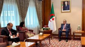 الوزير الأول يستقبل سفيري الهند والصين