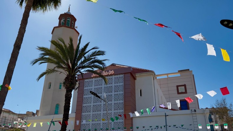 افتتاح مسجد “بدر” التاريخي وسط مدينة مستغانم بعد إعادة تهيئته (صور)